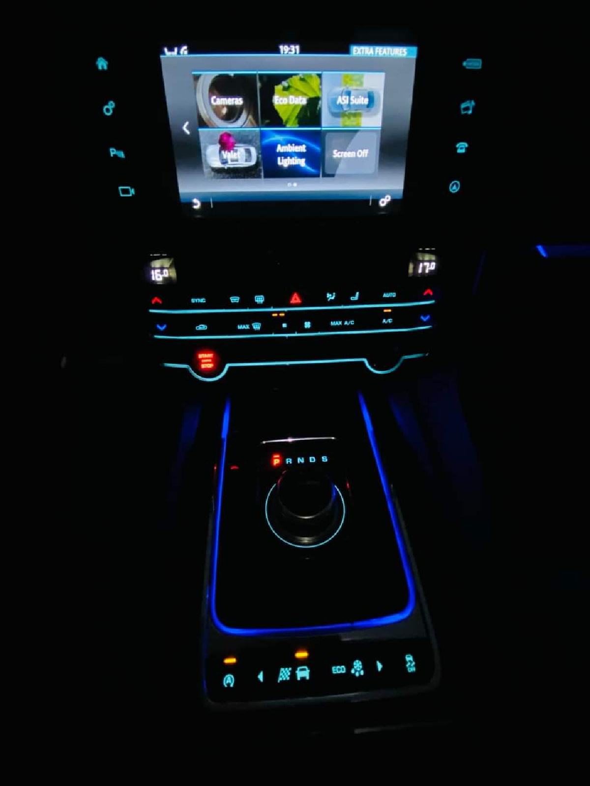 Jaguar F-Pace 2.0 D automatik, fotografija 9