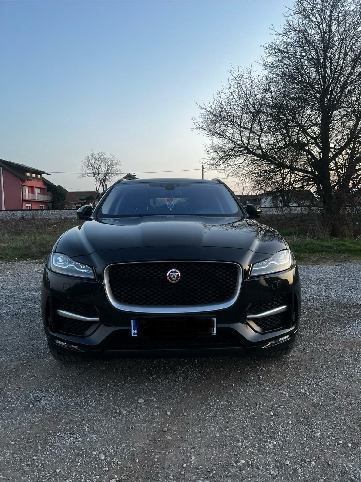 Jaguar F-Pace R-Sport 2.0d AWD, fotografija 3