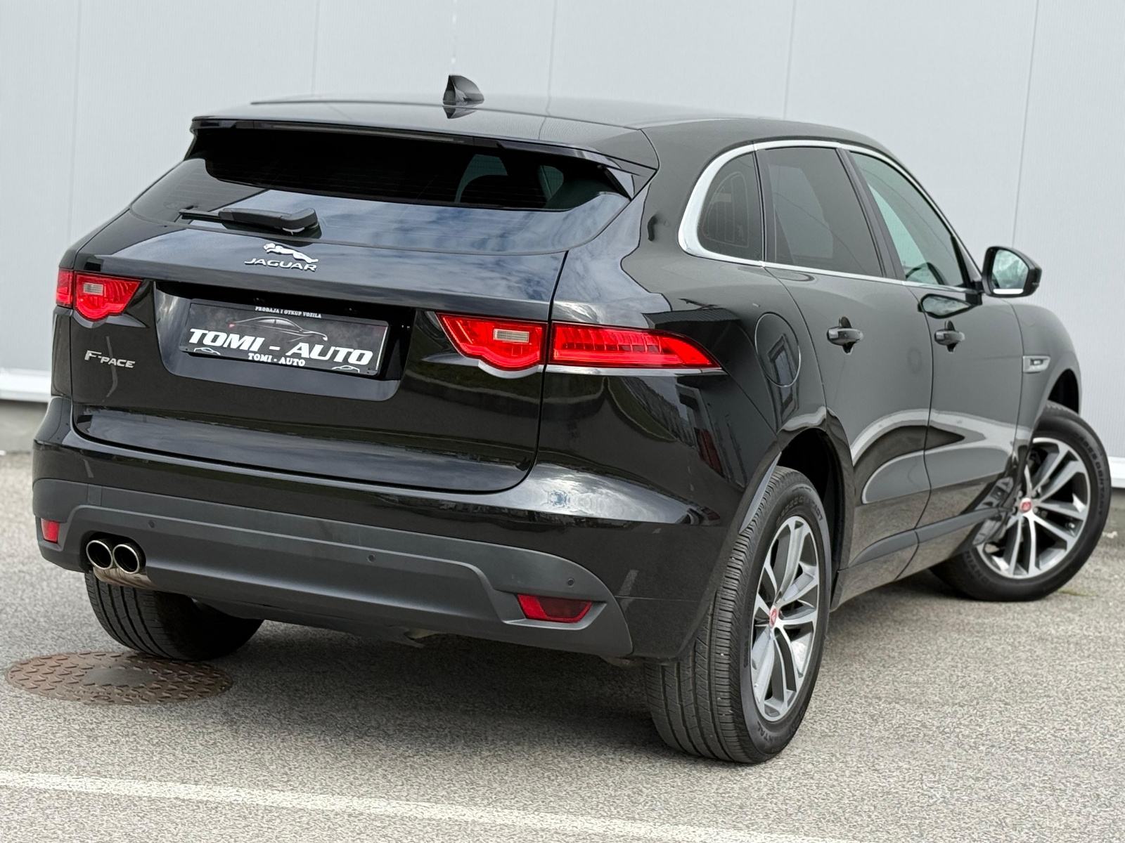 JAGUAR F-Pace 2.0 D☆R-SPORT☆AUTOMATIK☆4X4☆PDC☆XENON☆ALU☆ODLIČNO STANJE, fotografija 5