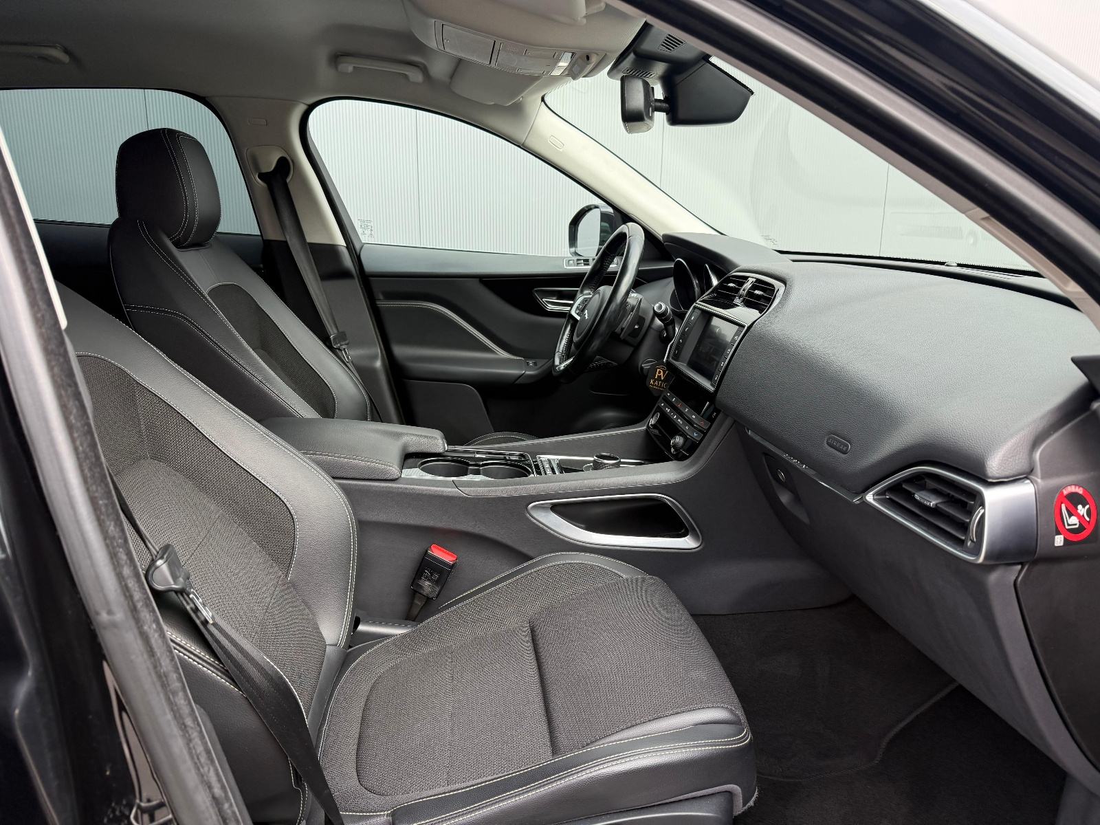 JAGUAR F-Pace 2.0 D☆R-SPORT☆AUTOMATIK☆4X4☆PDC☆XENON☆ALU☆ODLIČNO STANJE, fotografija 11