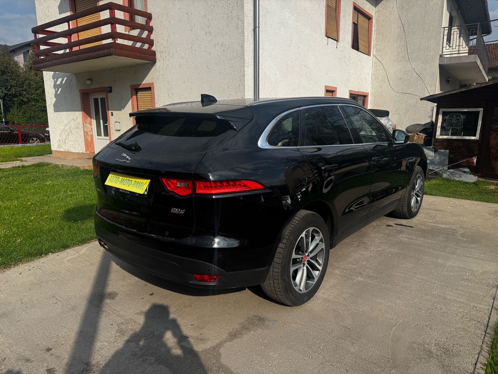Jaguar F-Pace 2.0 D 1 VLASNIK, HR AUTO, ODLIČNO STANJE, fotografija 6