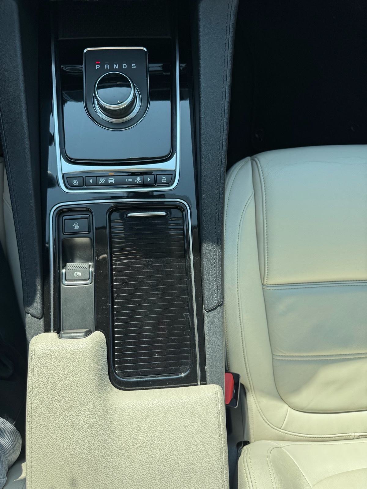 Jaguar F-Pace 2.0 D Prestige 4x4. automatik, servis, garancija, fotografija 17