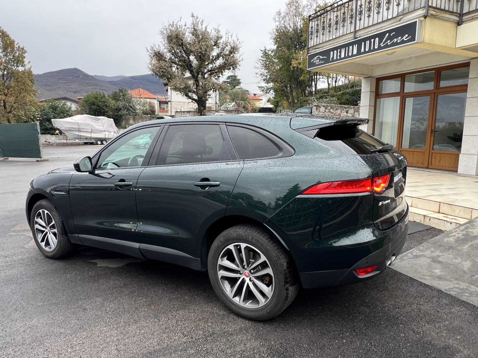 Jaguar F-Pace 2.0 D Prestige, fotografija 10