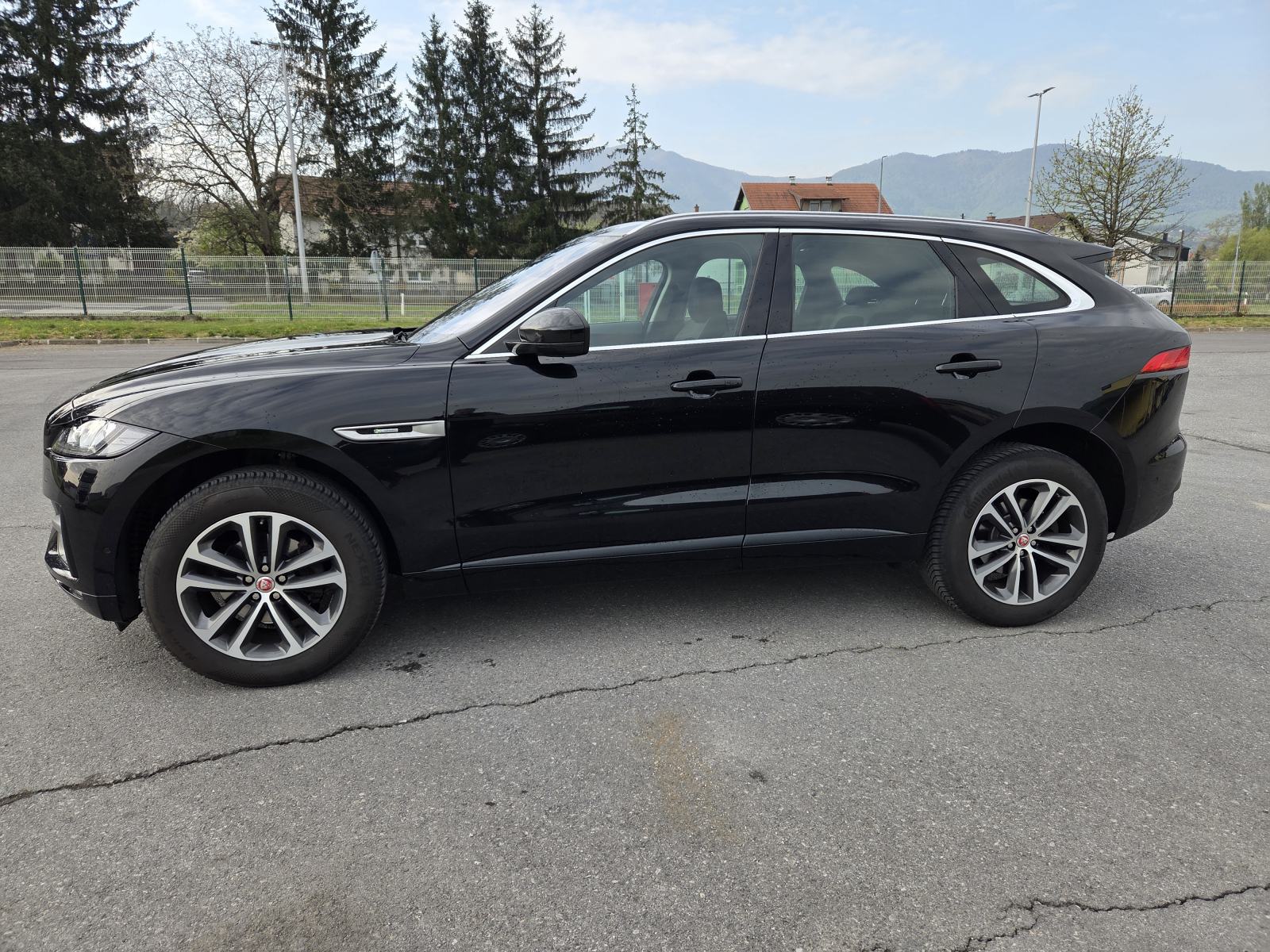 Jaguar F-Pace 2.0 D R- Sport 4x4 led, fotografija 4