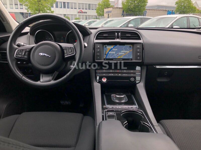 Jaguar F-Pace 2.0 D *LEASING* *KREDIT*, fotografija 8