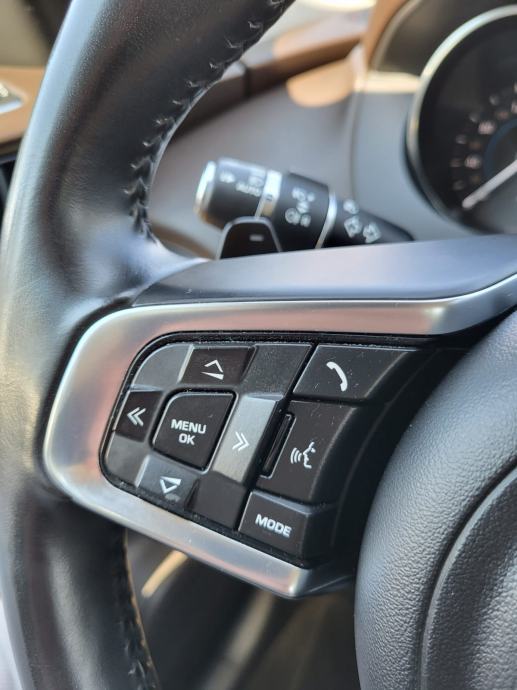 Jaguar F-Pace 2.0 D, fotografija 7