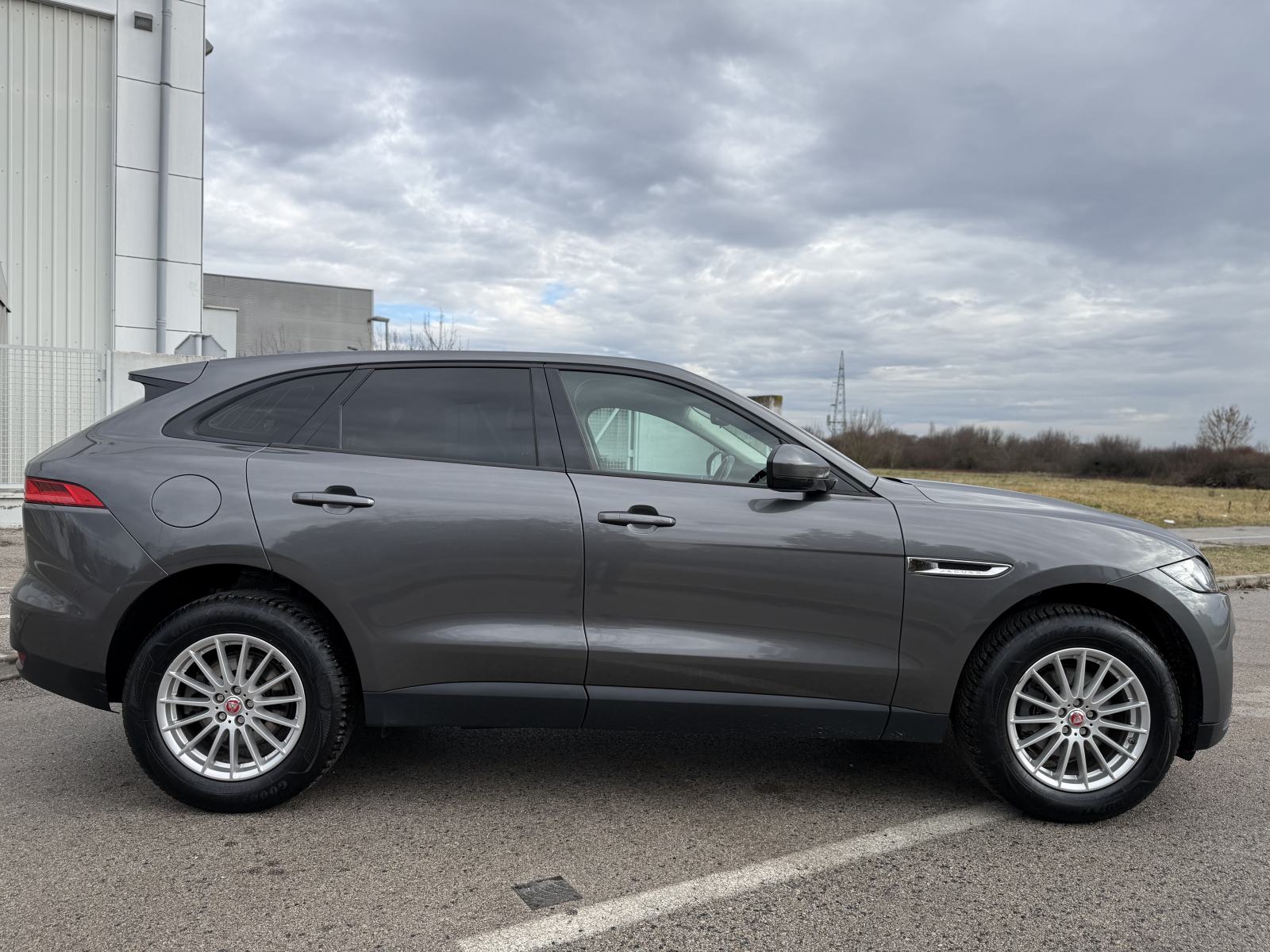 *Jaguar F-Pace 2.0 D*TOP STANJE*SAMO 129 000KM*, fotografija 5