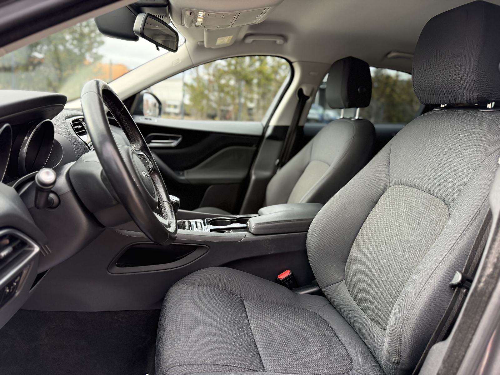 *Jaguar F-Pace 2.0 D*TOP STANJE*SAMO 129 000KM*, fotografija 9