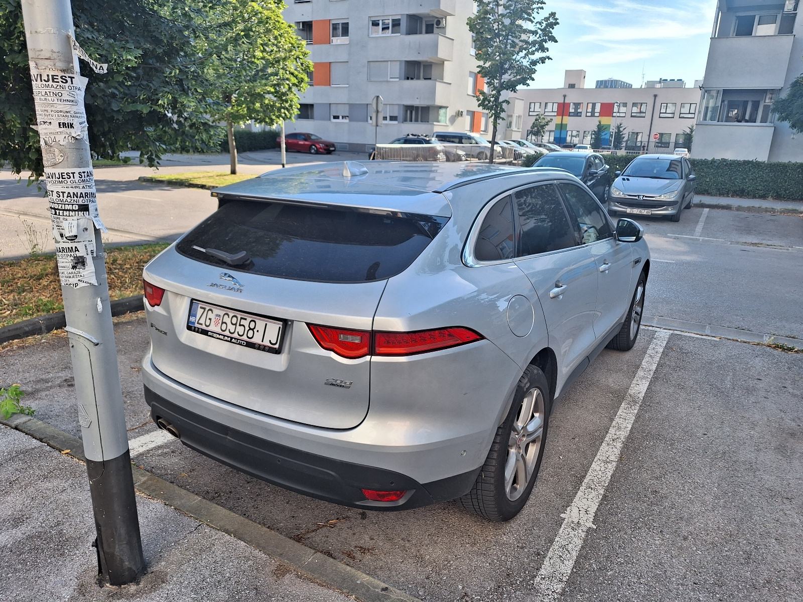 Jaguar F-Pace 2.0 D, fotografija 4