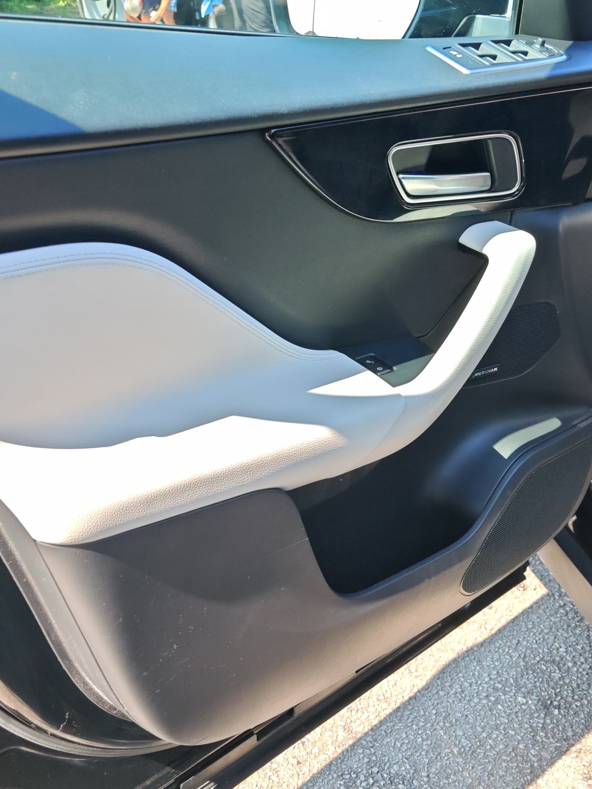 Jaguar F-Pace 2.0 D, fotografija 12