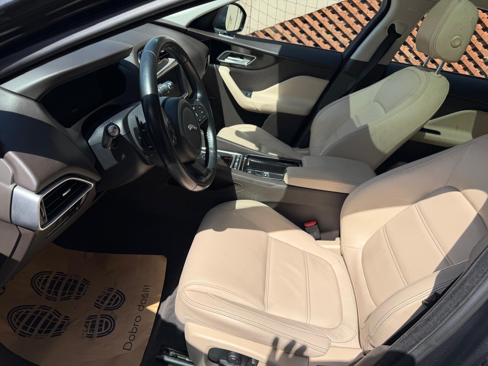 Jaguar F-Pace 2.0 D, fotografija 5