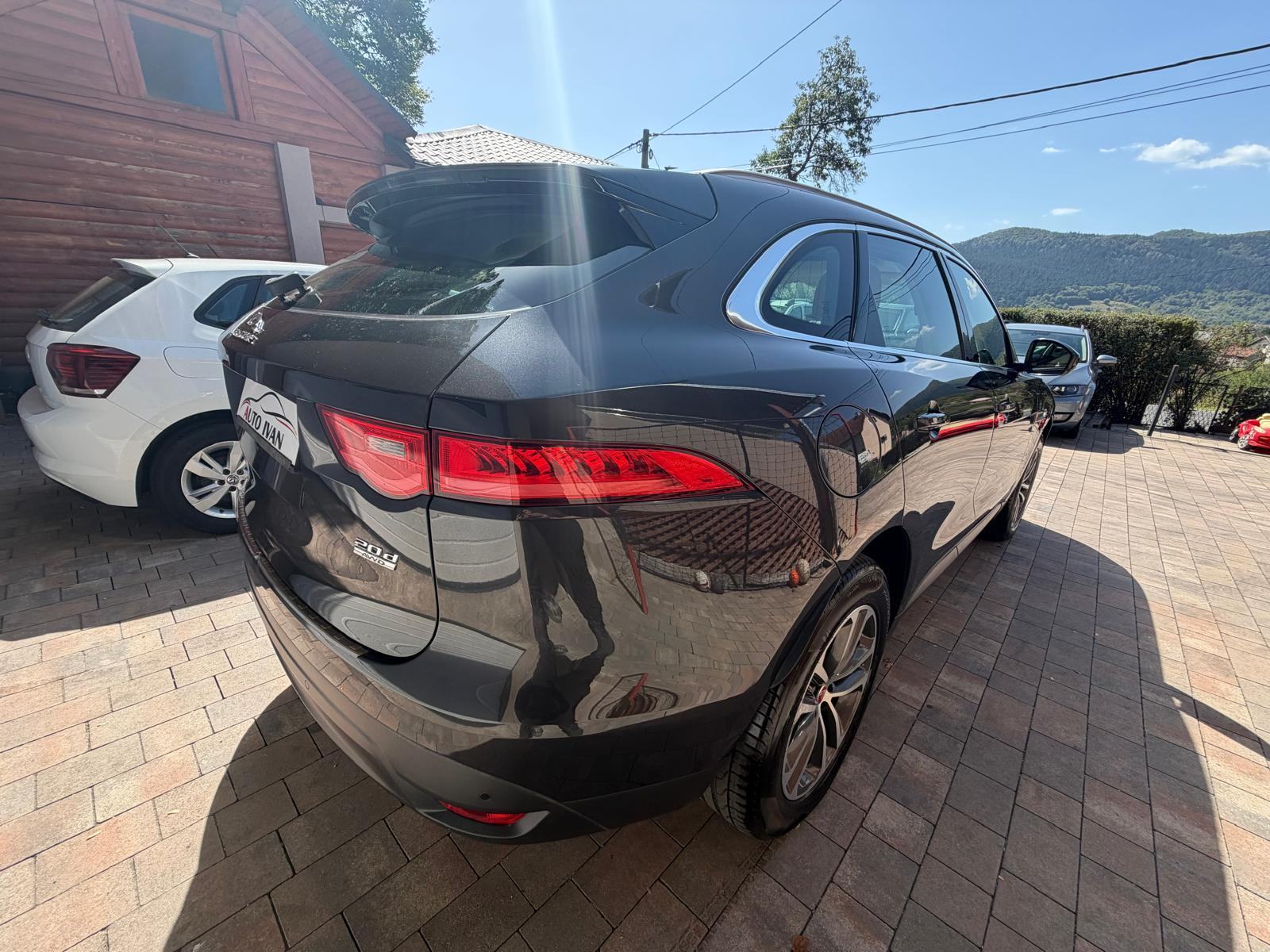Jaguar F-Pace 2.0 D, fotografija 7