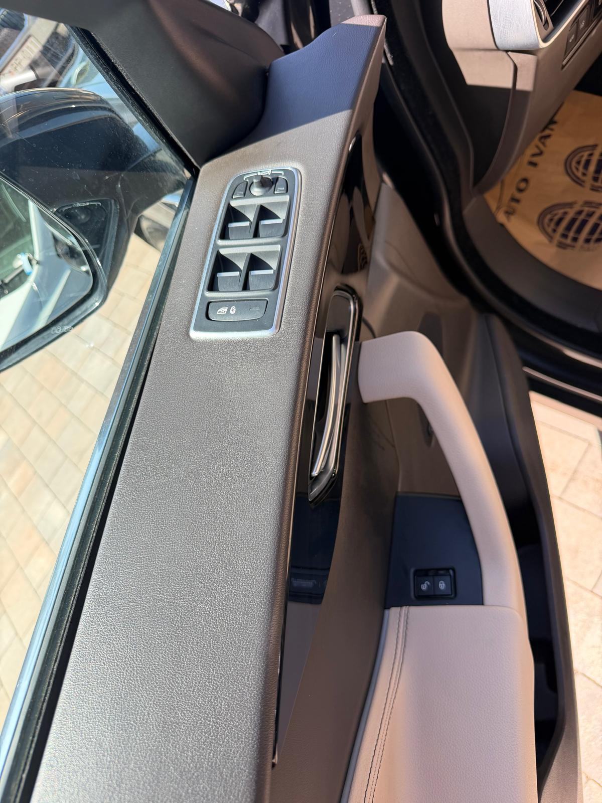 Jaguar F-Pace 2.0 D, fotografija 6
