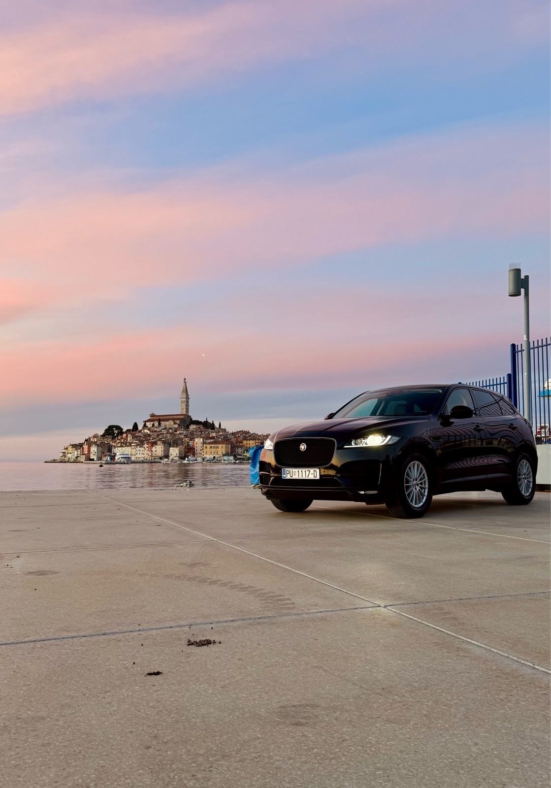 Jaguar F-Pace 20d AWD, fotografija 9