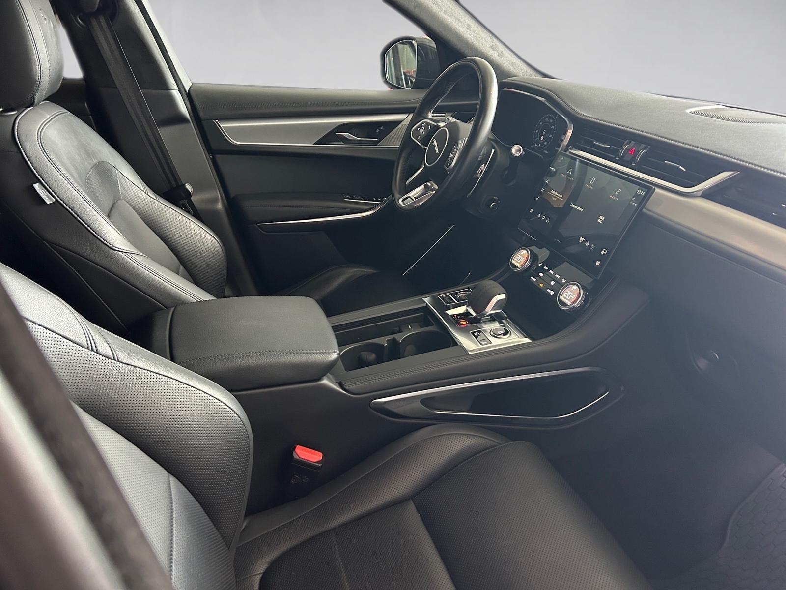 Jaguar F-Pace 2.0d SE AUTOMATIK,REG.05/2027,PDV, PANORAMA,LED,NAVI,AWD, fotografija 15
