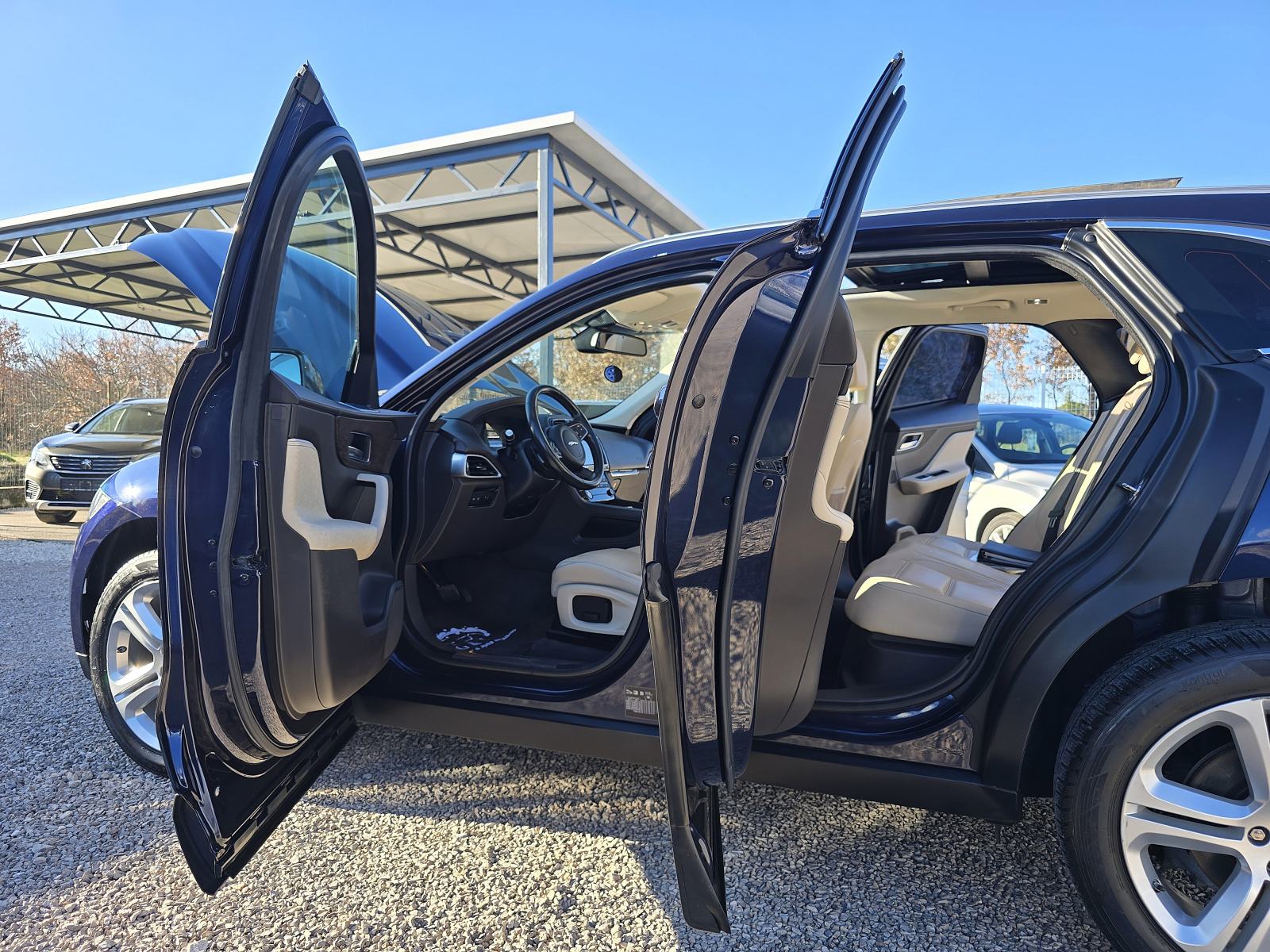 Jaguar F-Pace 2.0d PORTFOLIO 1. Vlasnik, veliki servis, sva oprema TOP, fotografija 10