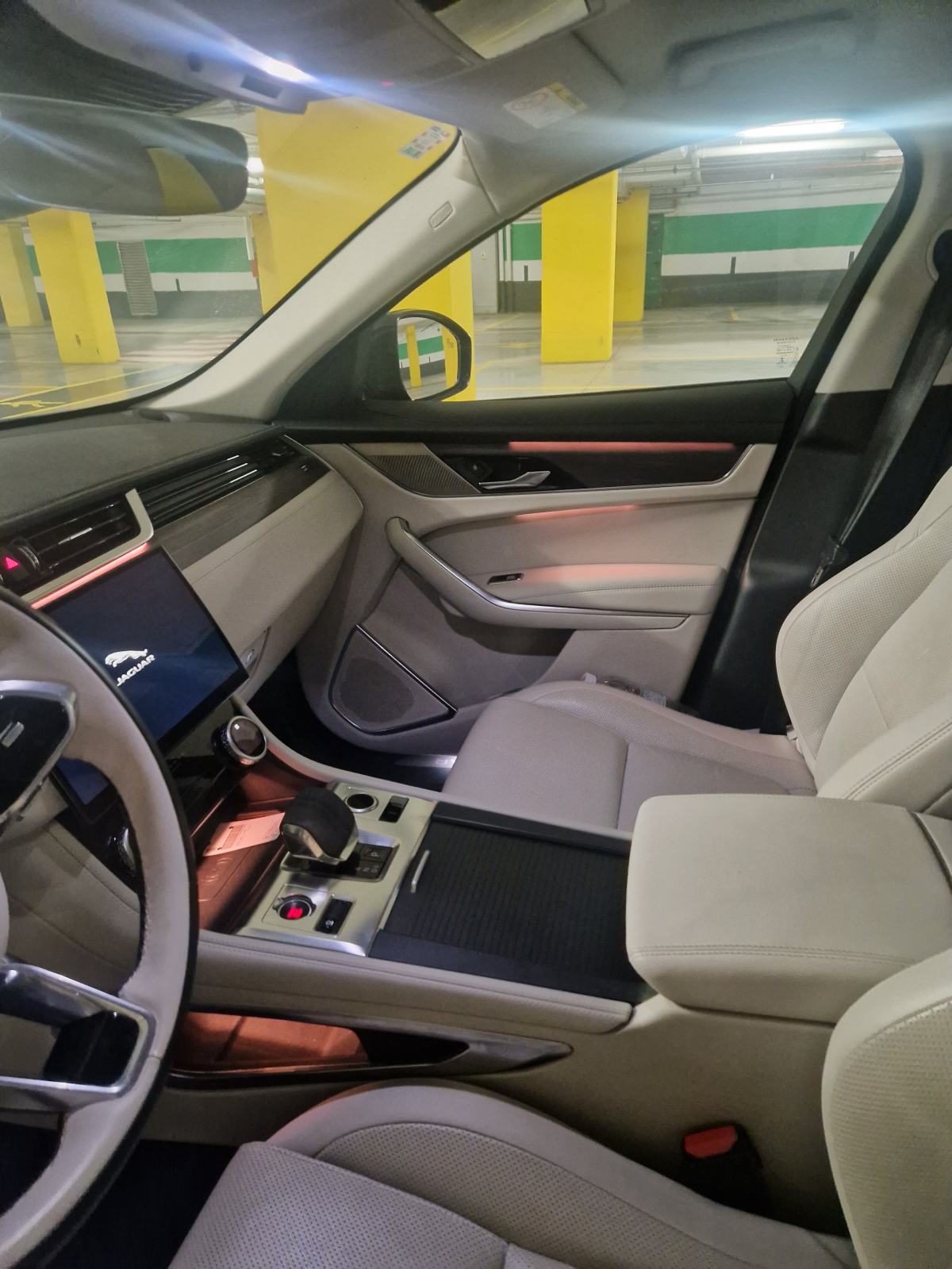 Jaguar F-Pace 2,0d AWD S Aut, nije uvoz, kupljen u Benussiu, fotografija 6