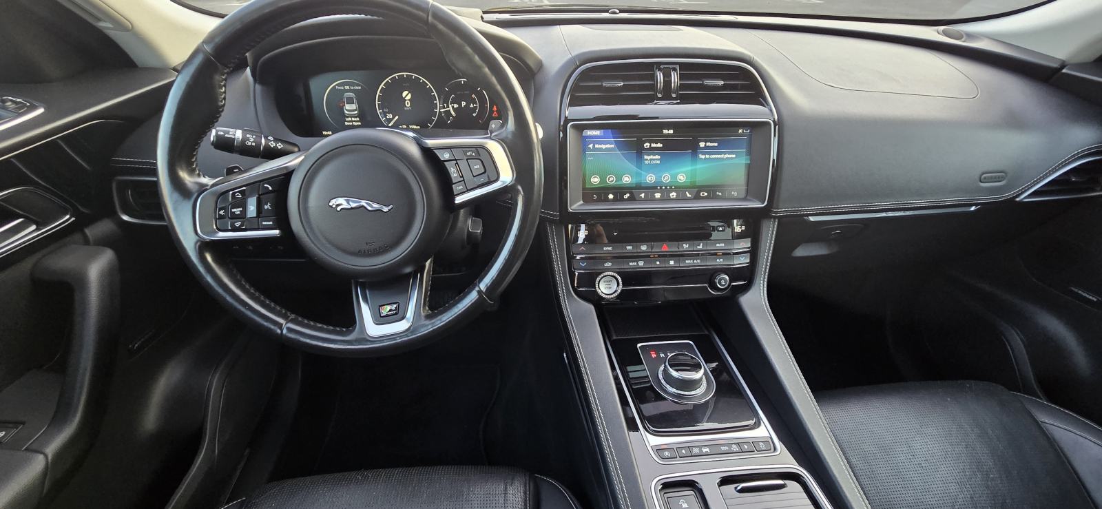 Jaguar F-Pace 3.0 D R-SPORT-LED-PANORAMA, fotografija 8