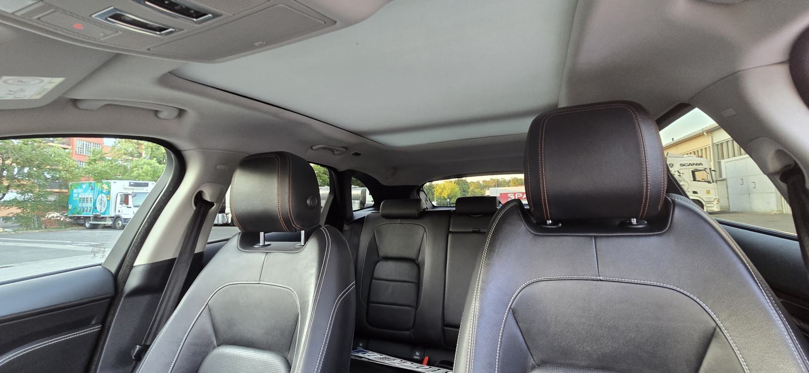 Jaguar F-Pace 3.0 D R-SPORT-LED-PANORAMA, fotografija 12