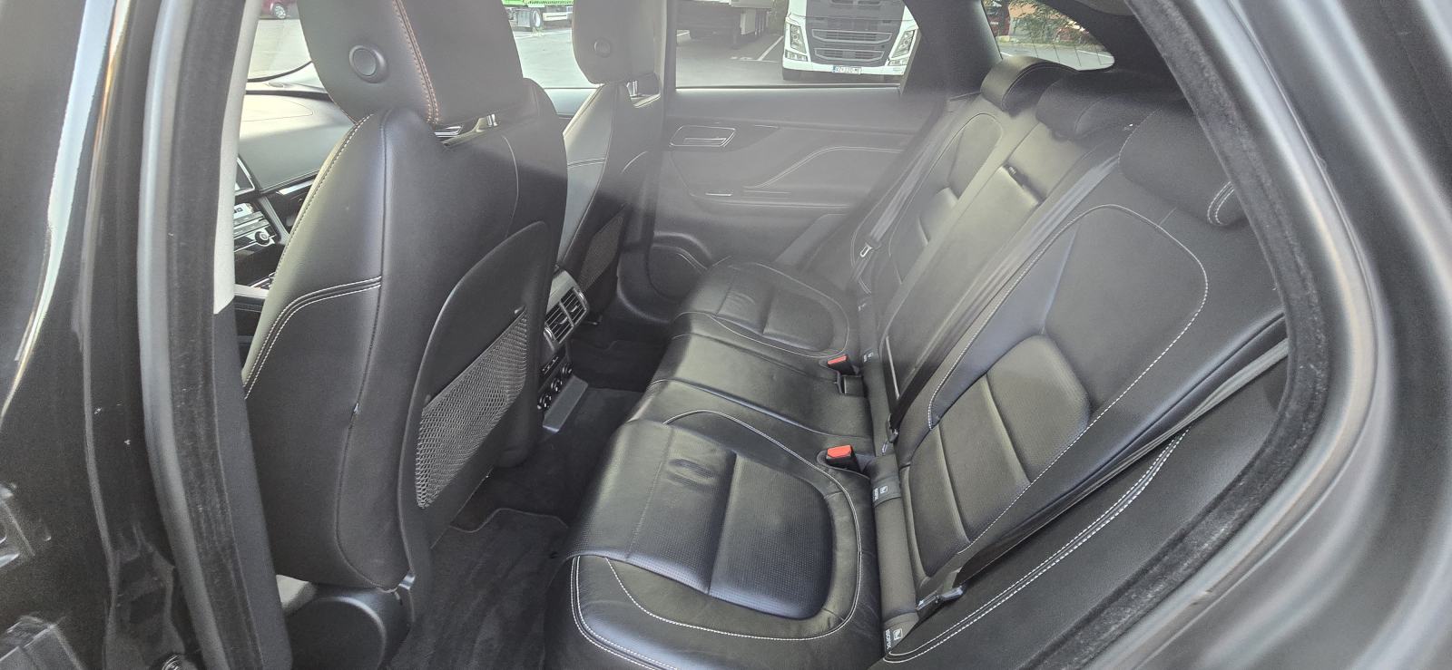 Jaguar F-Pace 3.0 D R-SPORT-LED-PANORAMA, fotografija 11