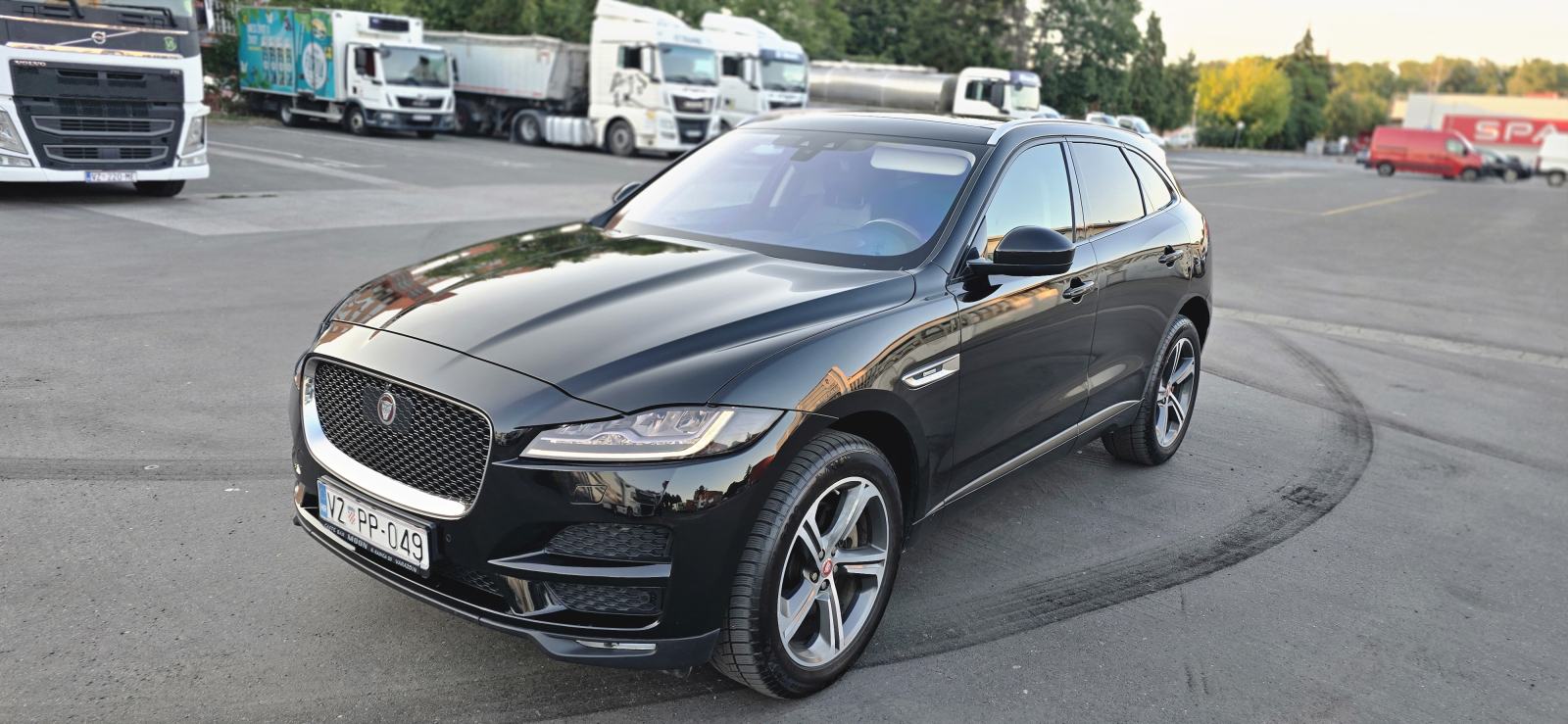 Jaguar F-Pace 3.0 D R-SPORT-LED-PANORAMA, fotografija 7