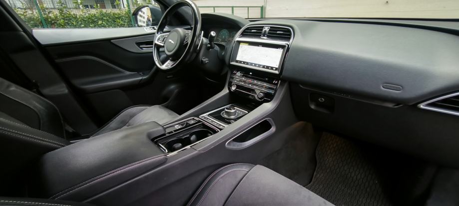 Jaguar F-Pace 3.0 D AWD S-Paket (221 kW / 300 KS) – U sustavu PDV-a, fotografija 9