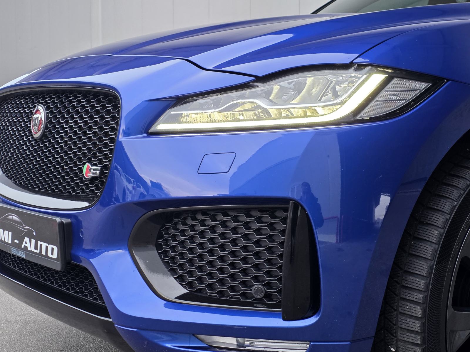 Jaguar F-Pace 3.0 D SPORT automatik,LED,NAVI,ALU 22",AMBIENT,VIRTUAL, fotografija 11