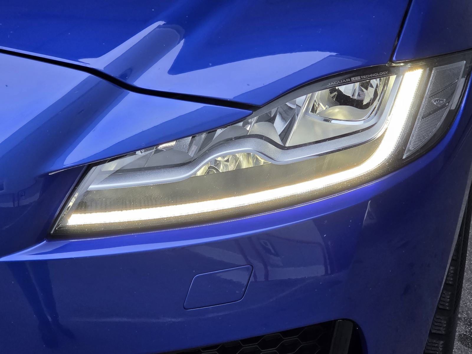 Jaguar F-Pace 3.0 D SPORT automatik,LED,NAVI,ALU 22",AMBIENT,VIRTUAL, fotografija 12