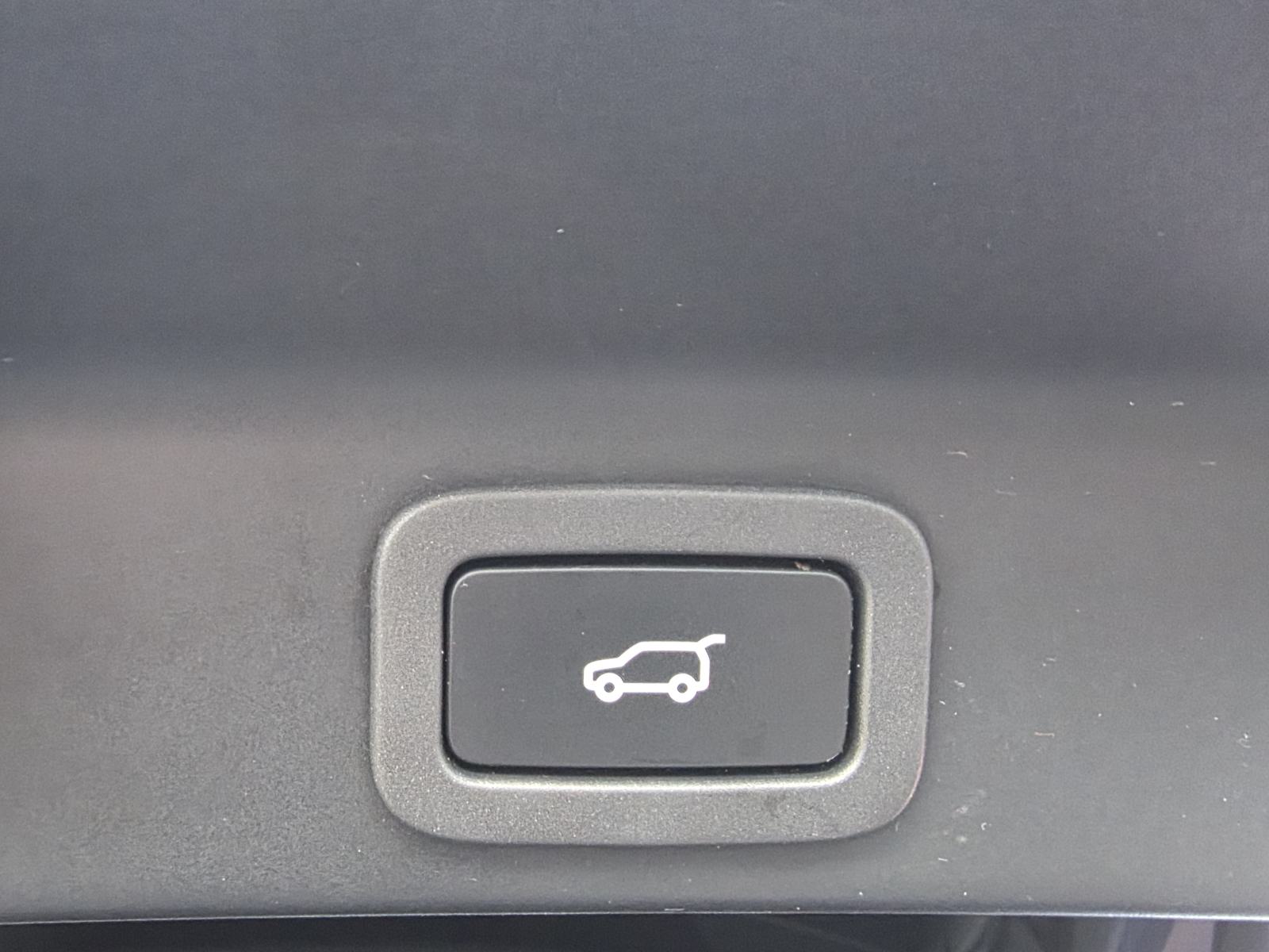 Jaguar F-Pace 3.0 D SPORT automatik,LED,NAVI,ALU 22",AMBIENT,VIRTUAL, fotografija 18
