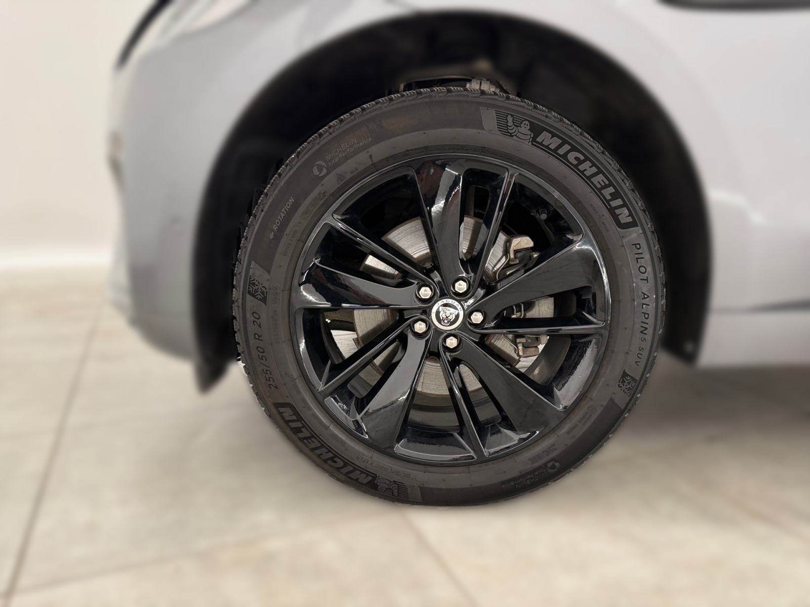Jaguar F-Pace 90th Anniversary D204 A9, fotografija 11