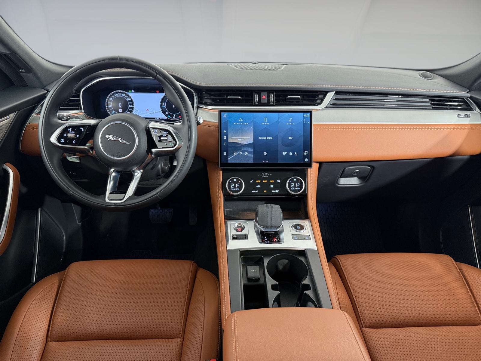 Jaguar F-Pace 90th Anniversary D204 A9, fotografija 20