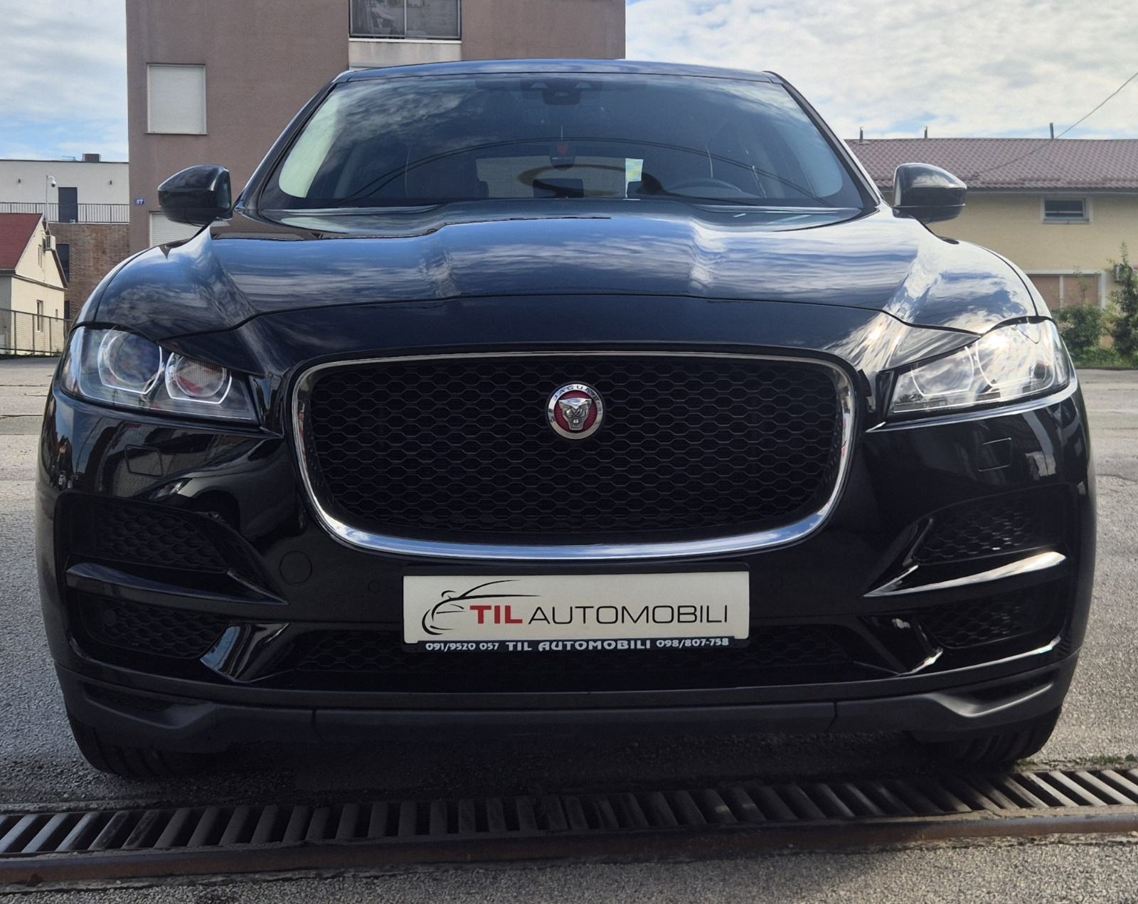 Jaguar F-Pace,AUTOMATIK,KOŽA,LED,KLIMA,PDC,KAMERA..., fotografija 3