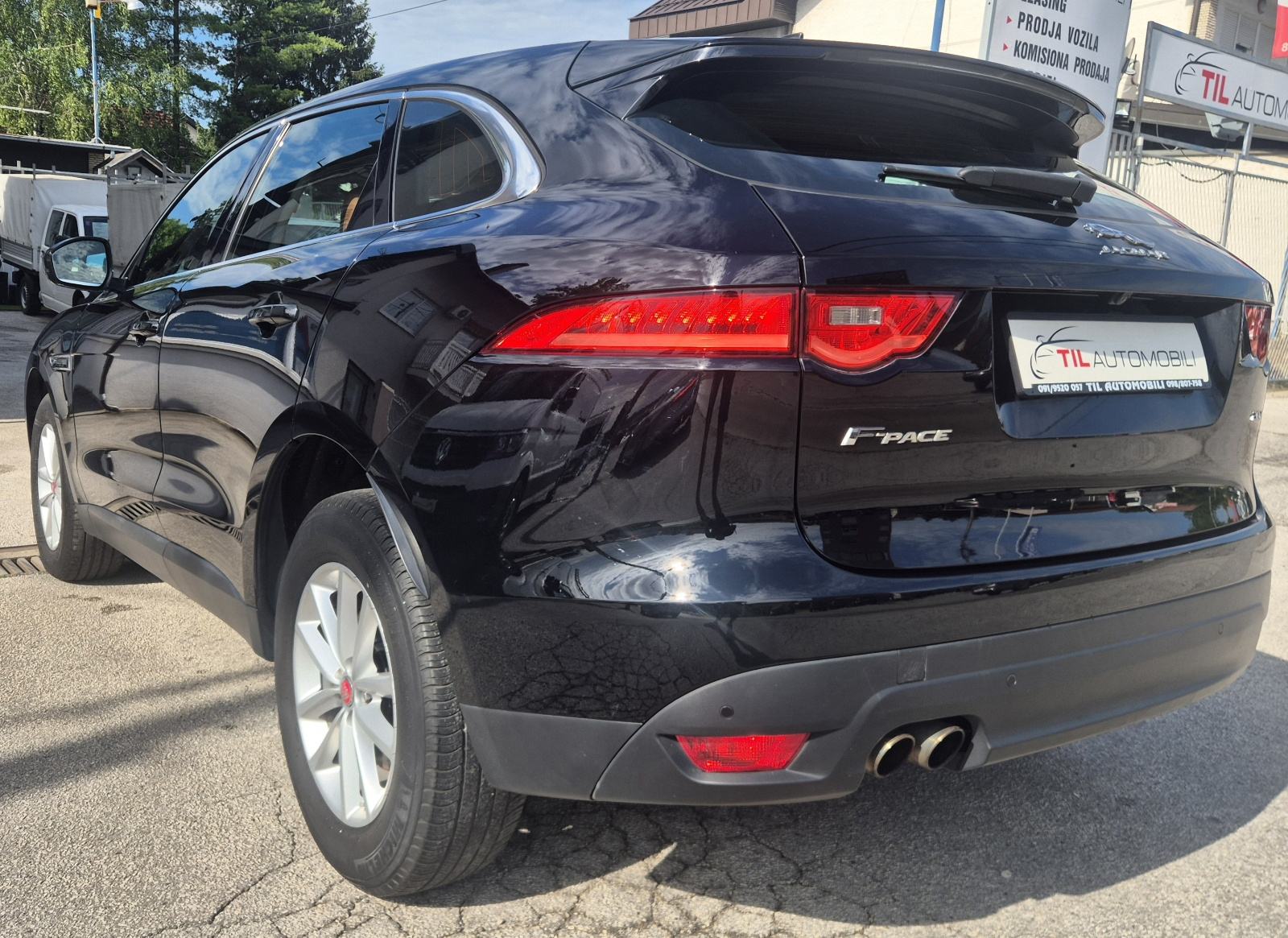 Jaguar F-Pace,AUTOMATIK,KOŽA,LED,KLIMA,PDC,KAMERA..., fotografija 7