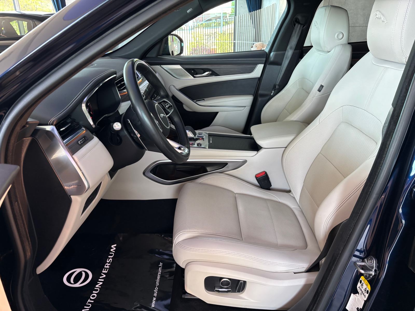 Jaguar F-Pace AWD D200 HSE R-Dynamic Aut. - 1. vlasnik, nije uvoz, fotografija 10