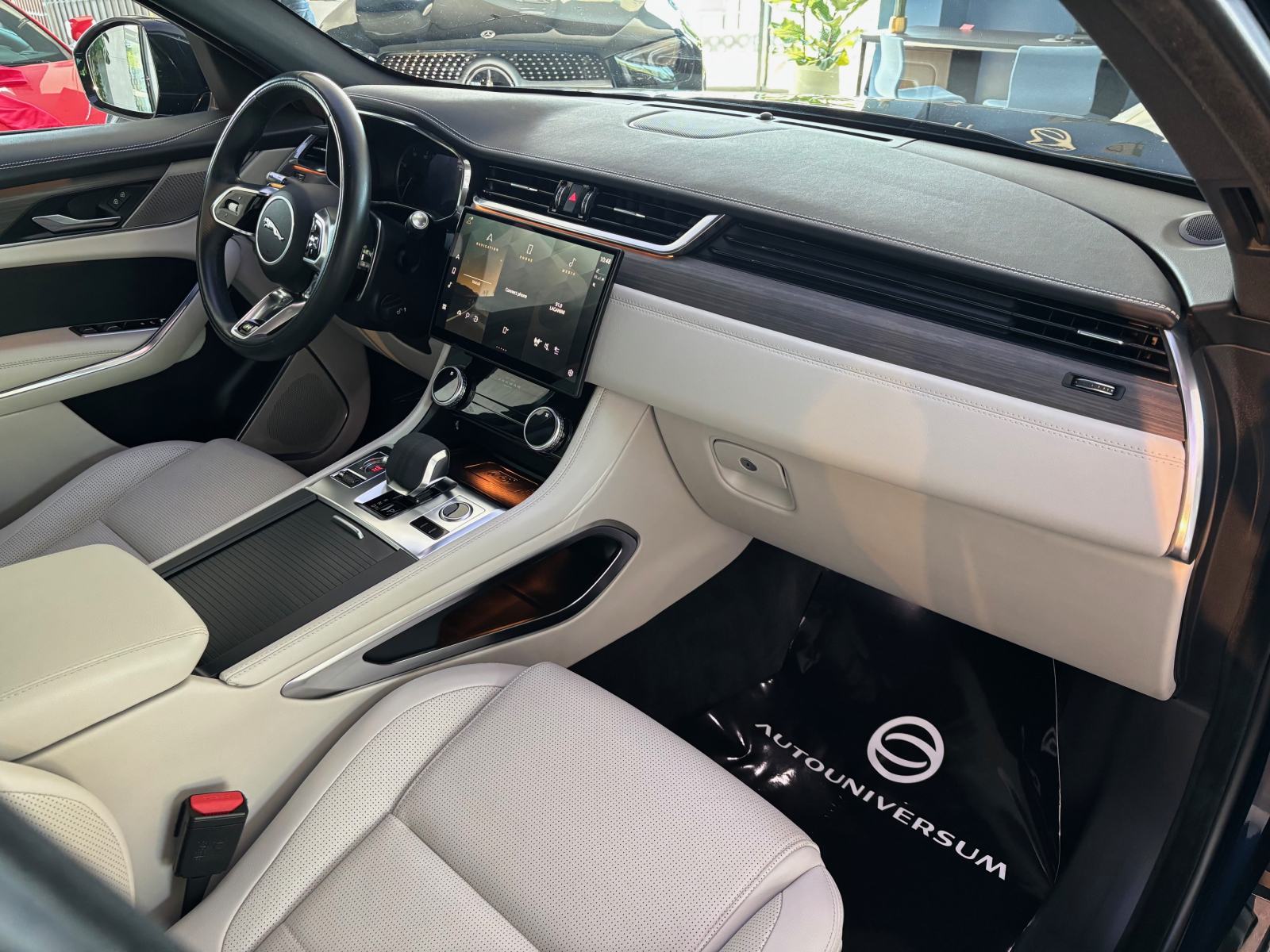 Jaguar F-Pace AWD D200 HSE R-Dynamic Aut. - 1. vlasnik, nije uvoz, fotografija 9