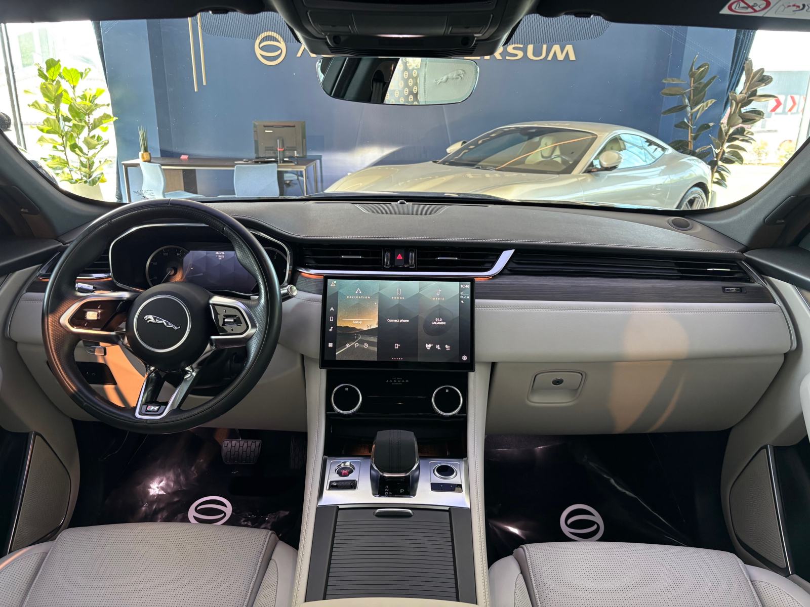 Jaguar F-Pace AWD D200 HSE R-Dynamic Aut. - 1. vlasnik, nije uvoz, fotografija 8