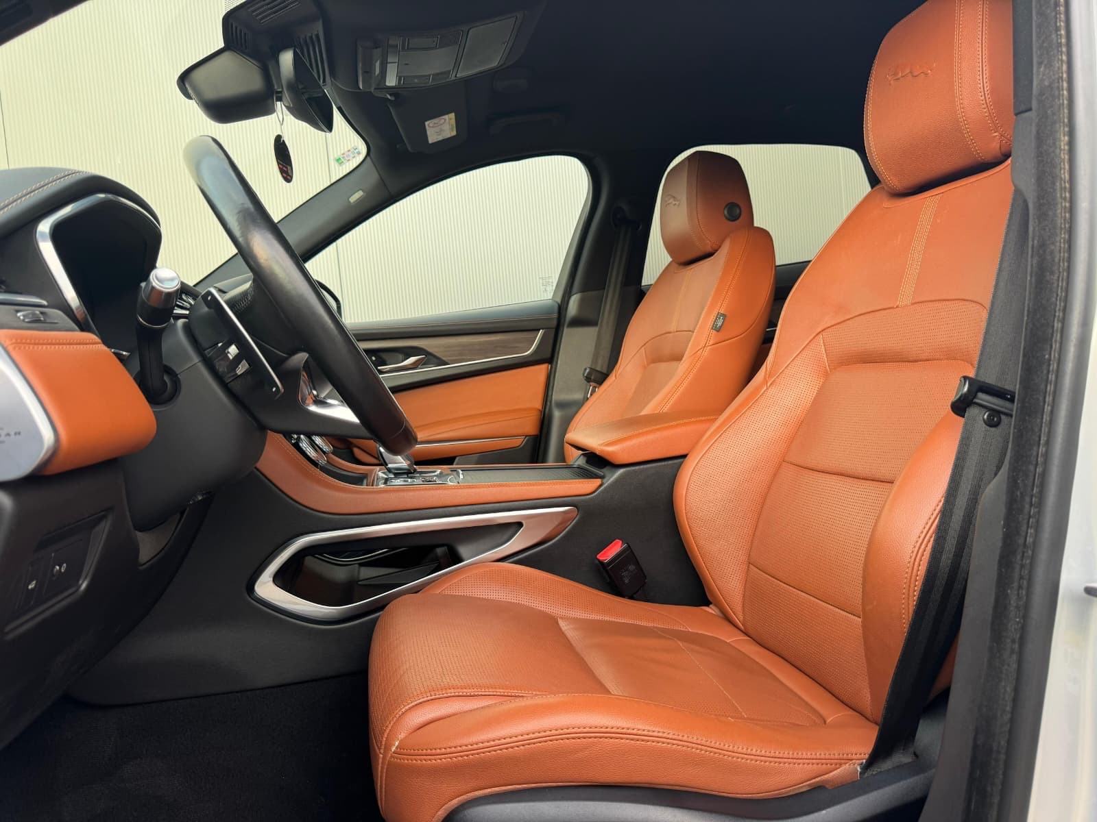 JAGUAR F-PACE D200 AWD-R DYNAMIC-HR.AUTO-1.VLASNIK-NOVI MODEL, fotografija 10