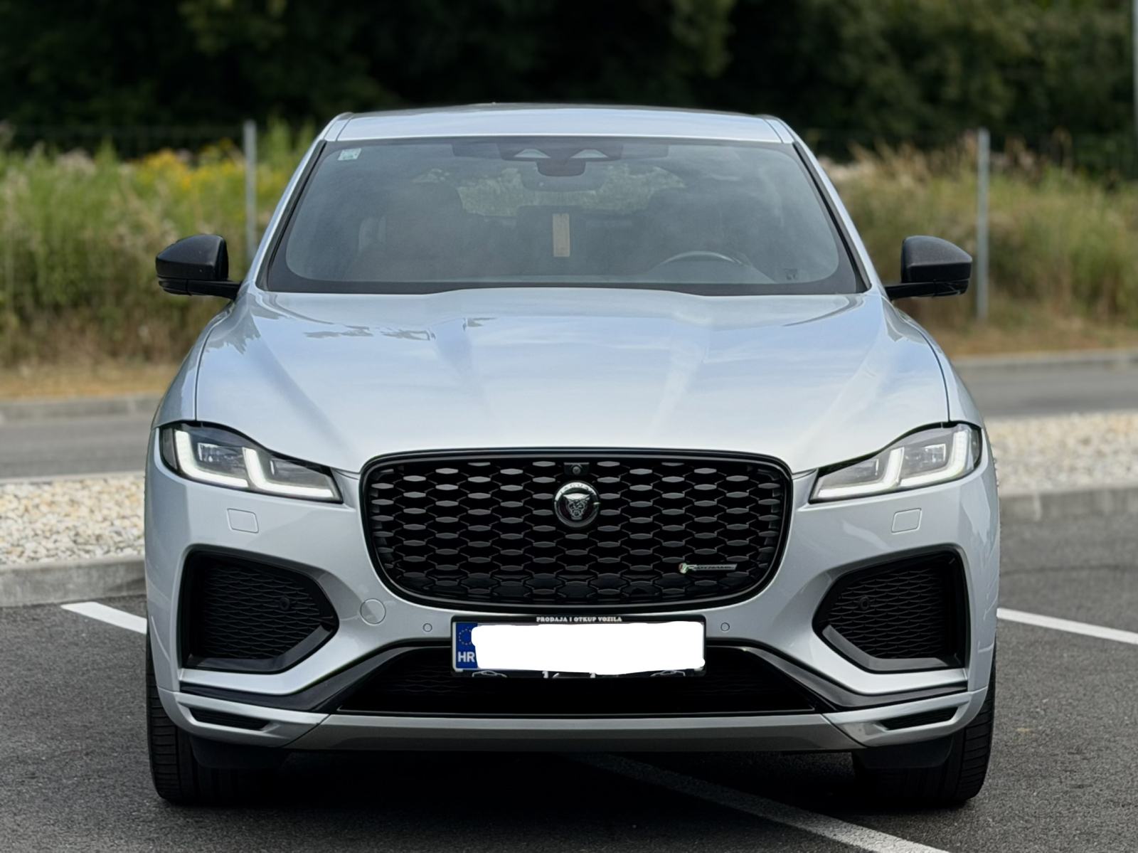 JAGUAR F-PACE D200 AWD-R DYNAMIC-HR.AUTO-1.VLASNIK-NOVI MODEL, fotografija 3