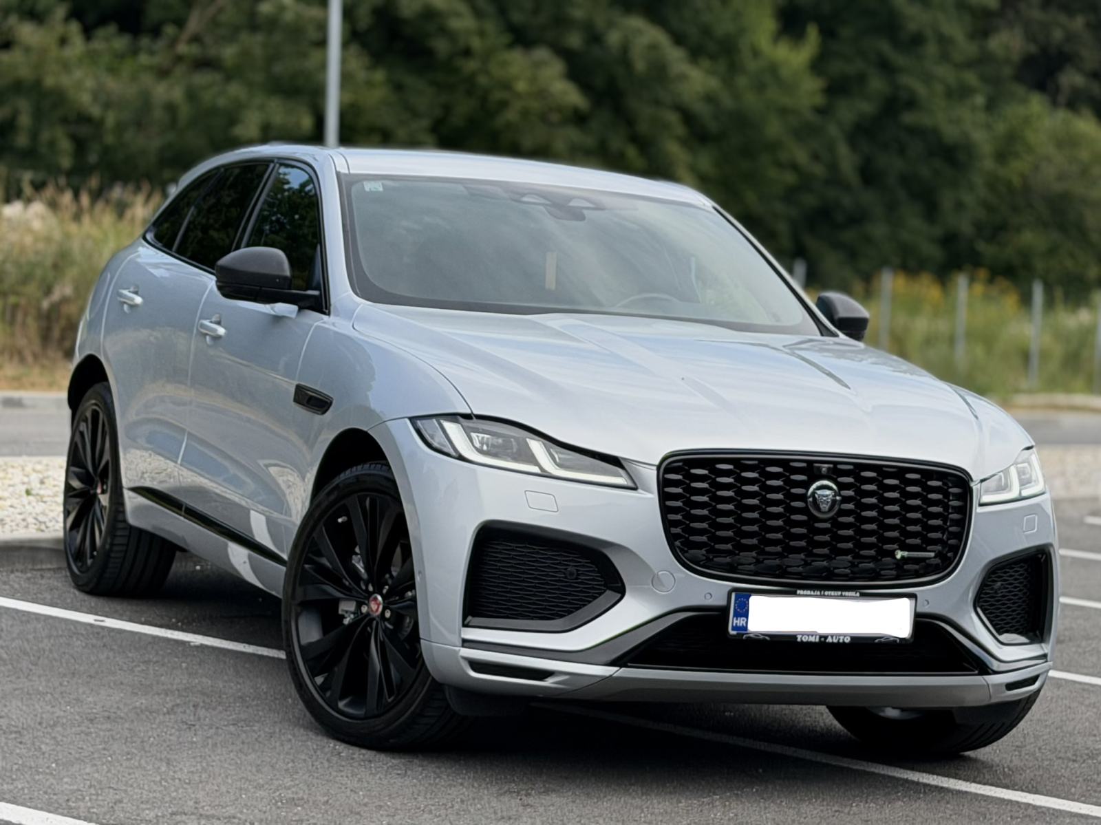JAGUAR F-PACE D200 AWD-R DYNAMIC-HR.AUTO-1.VLASNIK-NOVI MODEL, fotografija 2