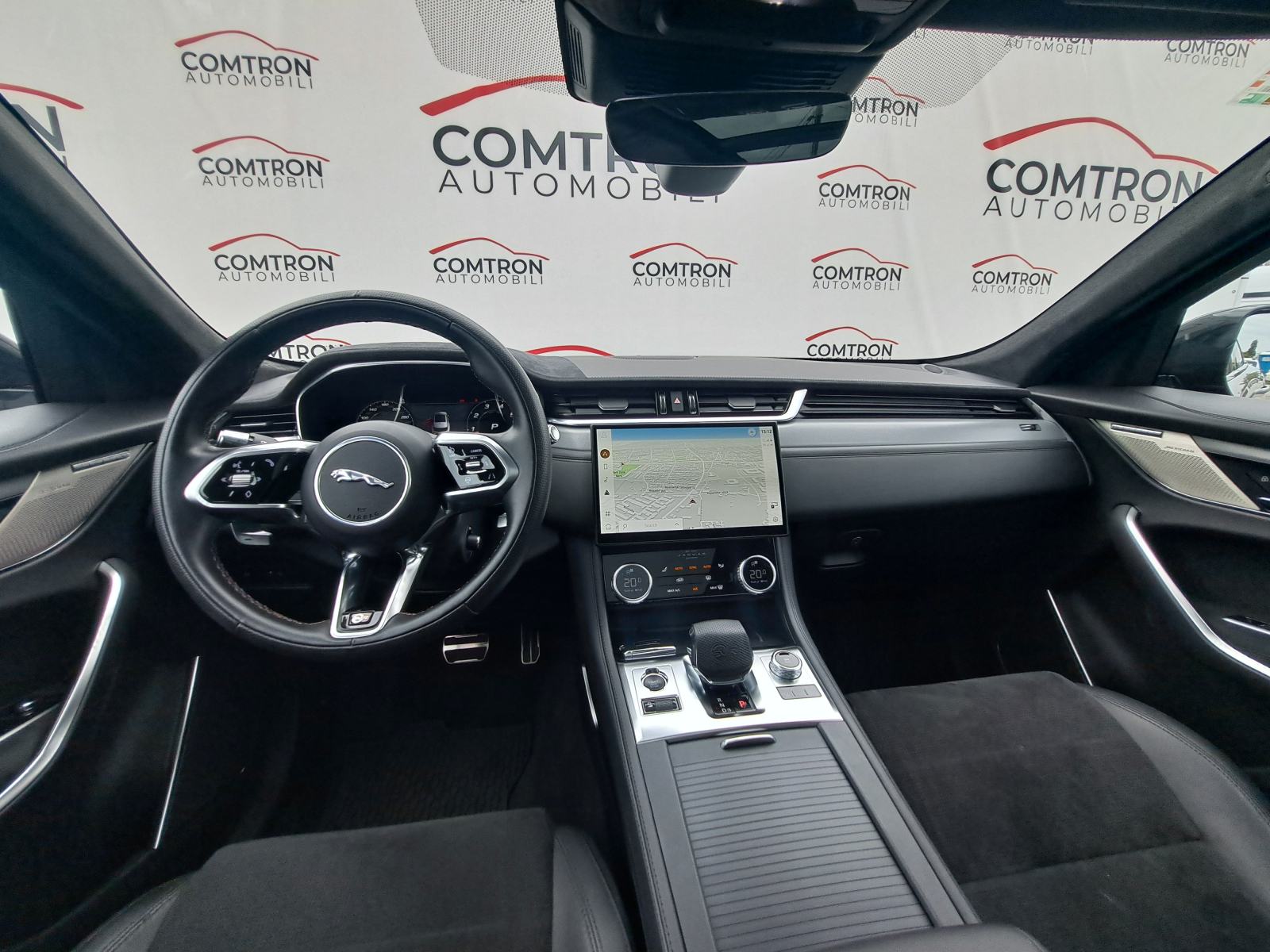 Jaguar F-Pace 5.0T P550**SVR**AWD**NIJE UVOZ**24 MJ. GARANCIJA**, fotografija 12