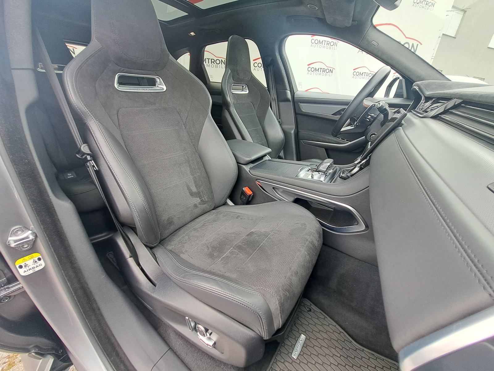 Jaguar F-Pace 5.0T P550**SVR**AWD**NIJE UVOZ**24 MJ. GARANCIJA**, fotografija 17