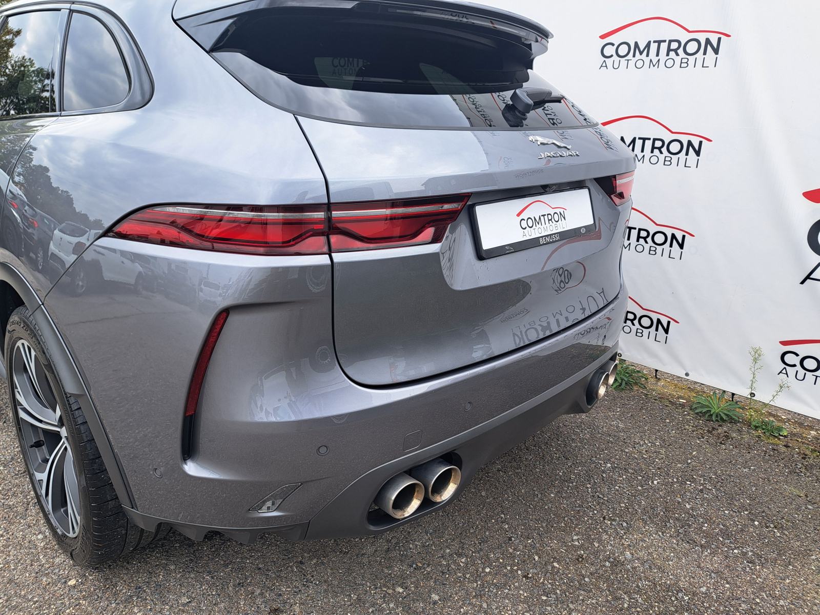 Jaguar F-Pace 5.0T P550**SVR**AWD**NIJE UVOZ**24 MJ. GARANCIJA**, fotografija 10