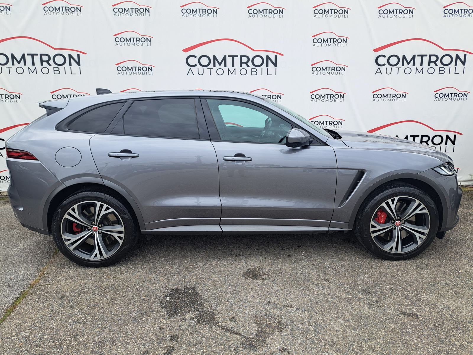 Jaguar F-Pace 5.0T P550**SVR**AWD**NIJE UVOZ**24 MJ. GARANCIJA**, fotografija 5