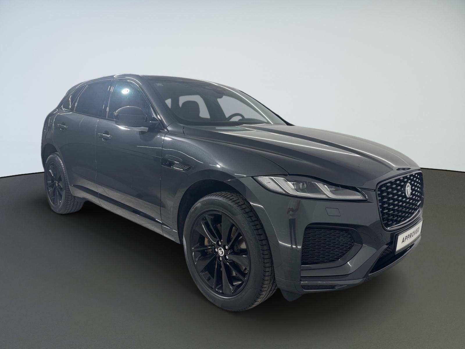 Jaguar F-Pace R-DYN, fotografija 4
