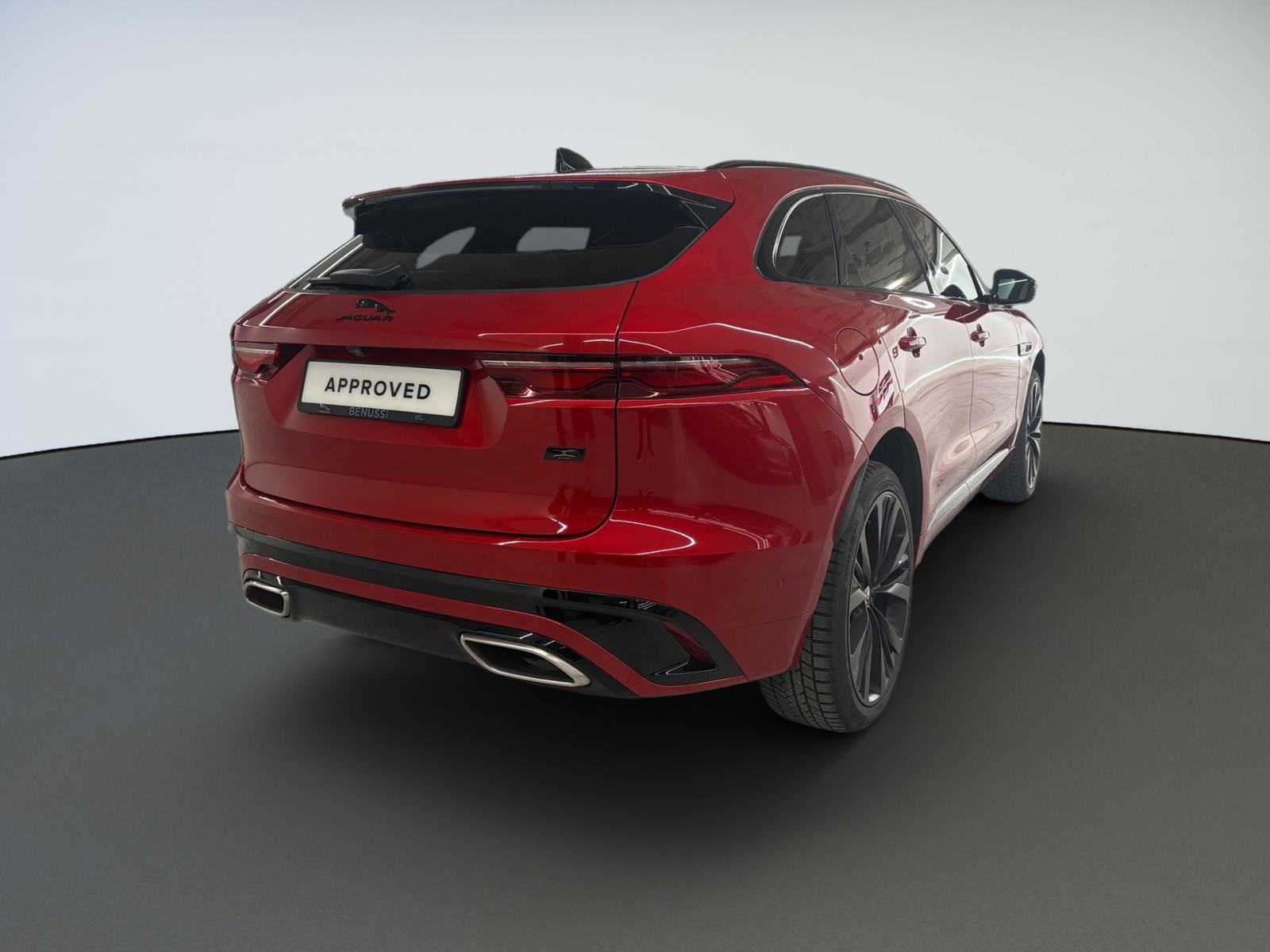 Jaguar F-Pace R-DYNAMIC 3.0D 300 HP A8 MHEV, fotografija 5