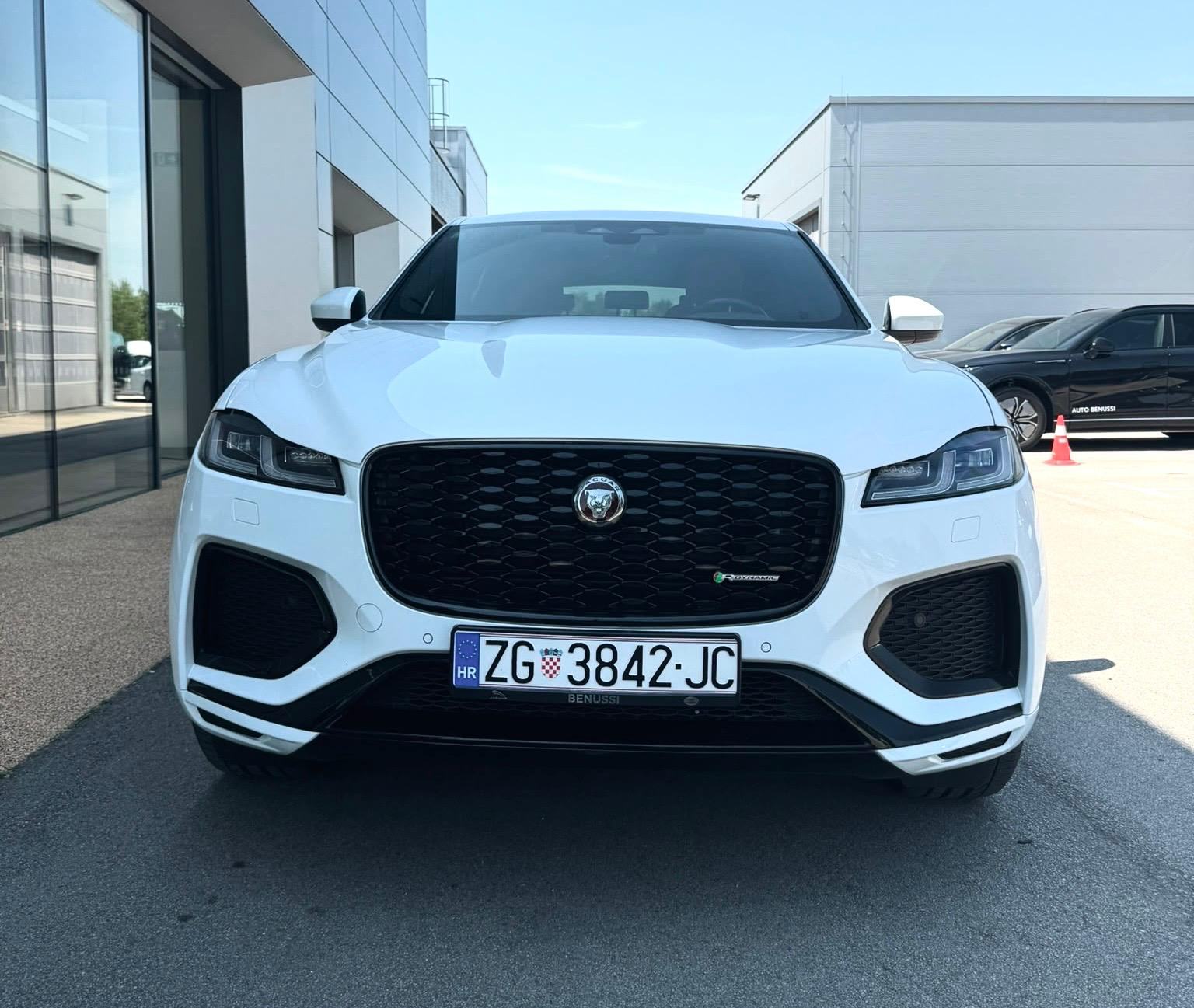 Jaguar F-Pace R-Dynamic Black, 2.0 diesel, 205 KS, fotografija 3