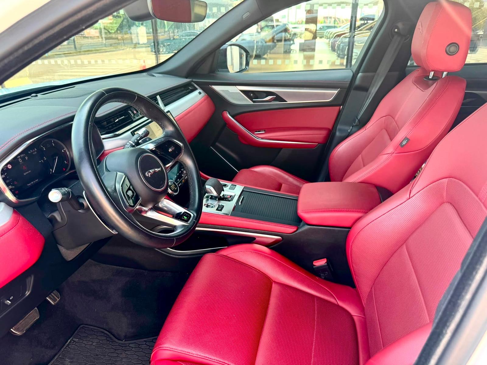 Jaguar F-Pace R-Dynamic Black, 2.0 diesel, 205 KS, fotografija 7