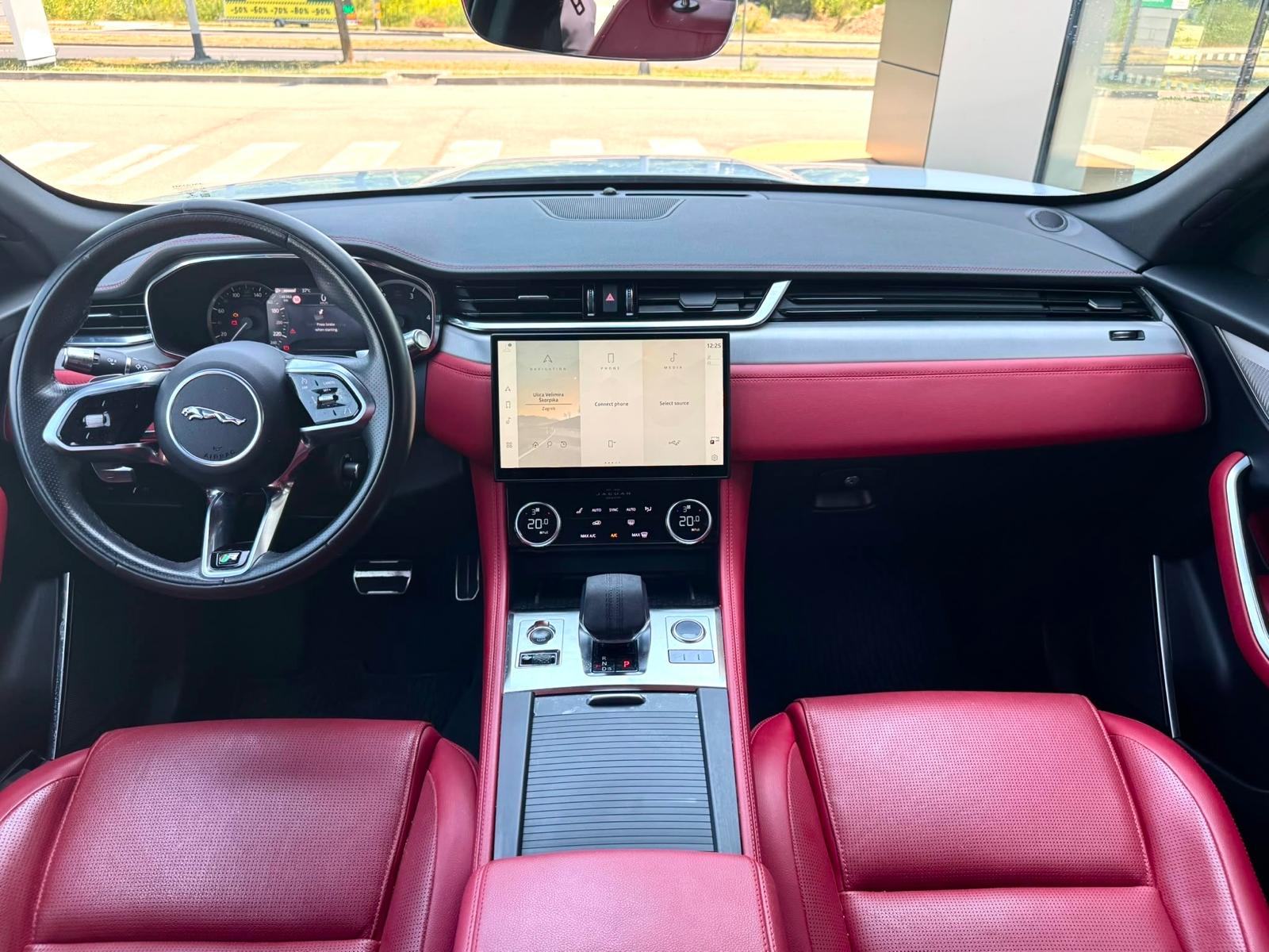 Jaguar F-Pace R-Dynamic Black, 2.0 diesel, 205 KS, fotografija 8