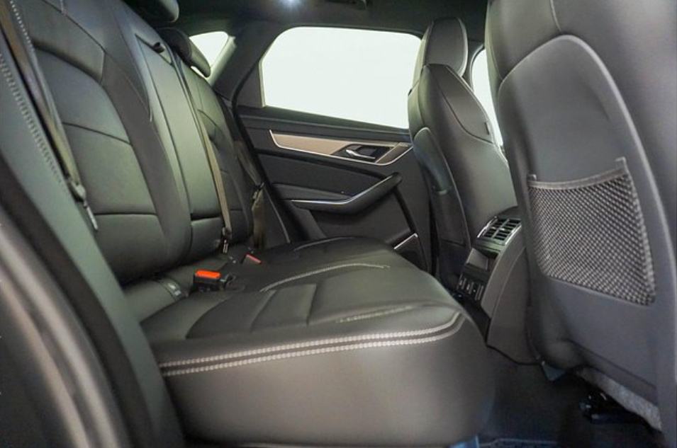 Jaguar F-Pace R-DYNM SE 2.0 204HP A8 MHEV, fotografija 6