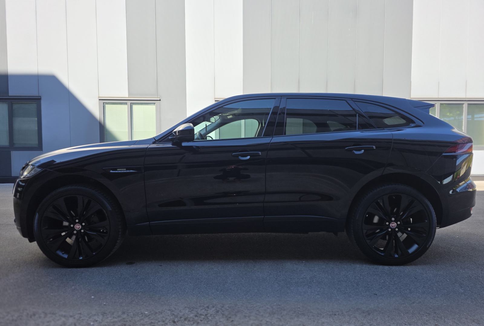 Jaguar F-PACE*R-SPORT AWD*2.0 D*automatic*180 ks*125 tkm*panorama*reg., fotografija 2